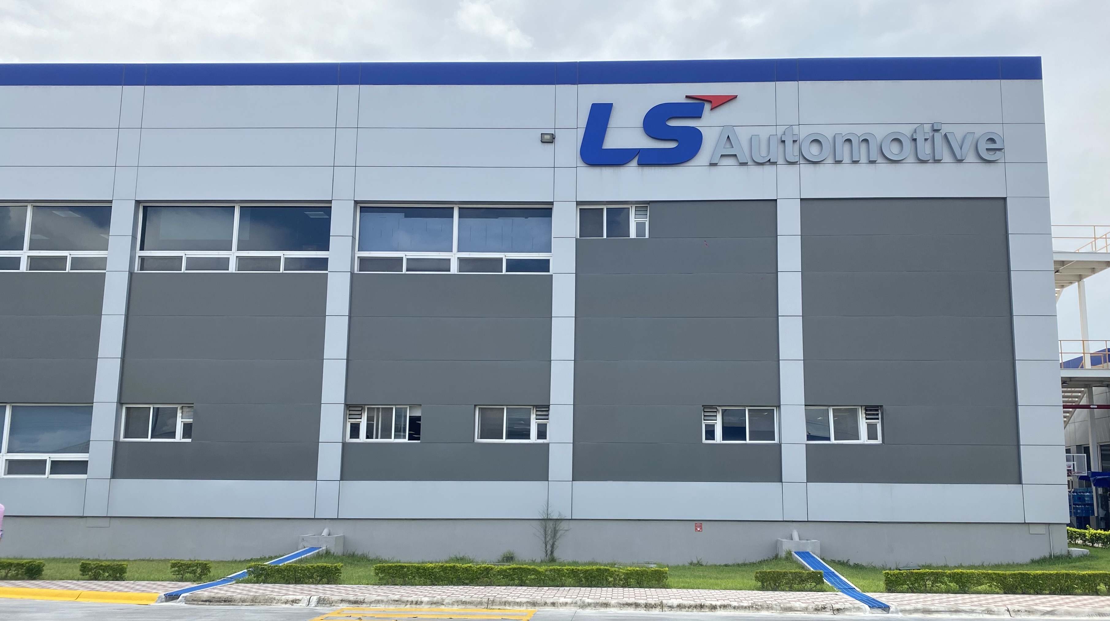 Fachada de LS Automotive